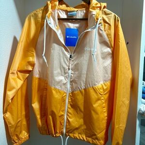Columbia Windbreaker Pink and Orange. NWT. L.